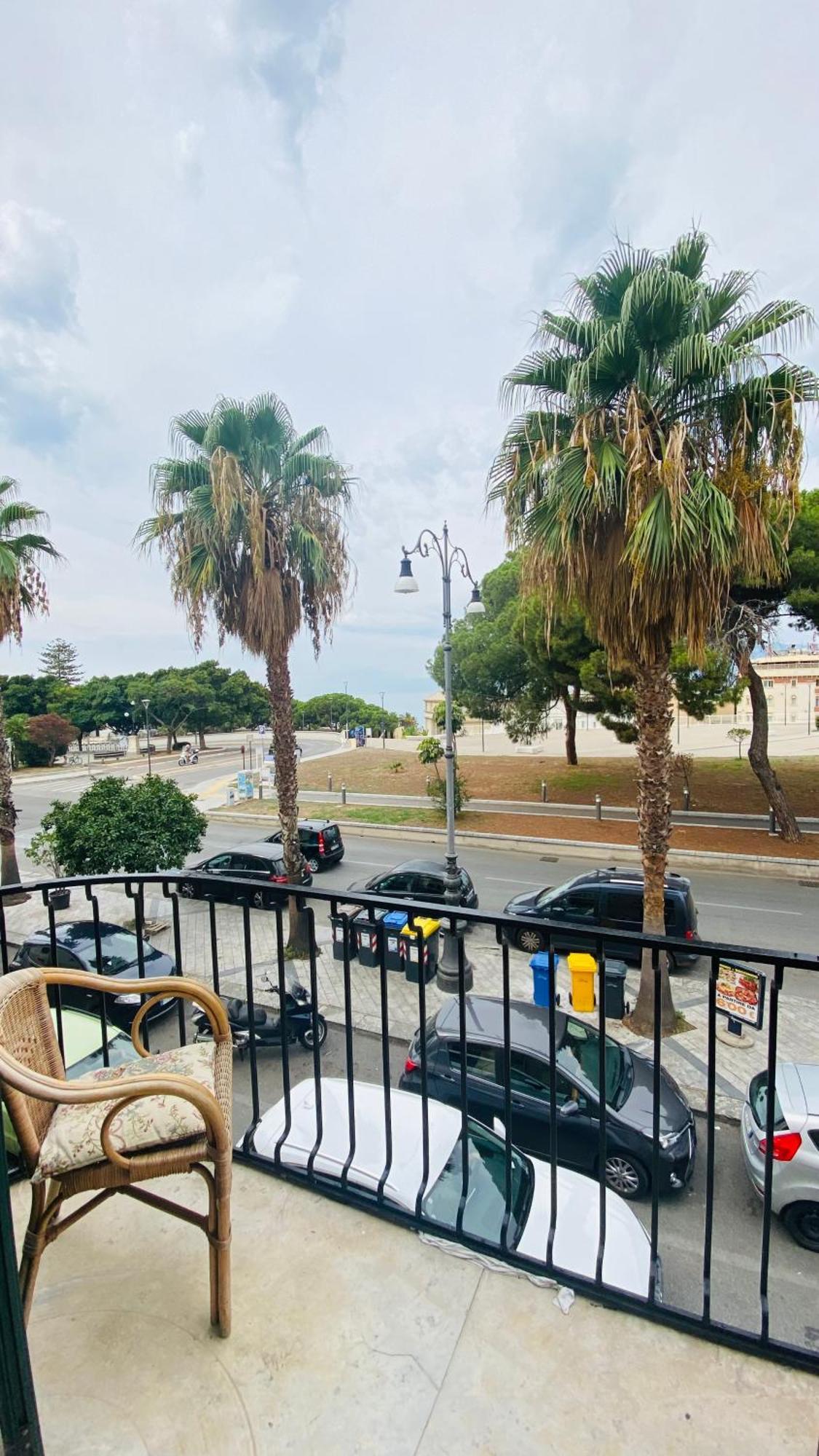 مبيت وإفطار ريجّو دي كالابريا Il Balcone Sullo Stretto المظهر الخارجي الصورة